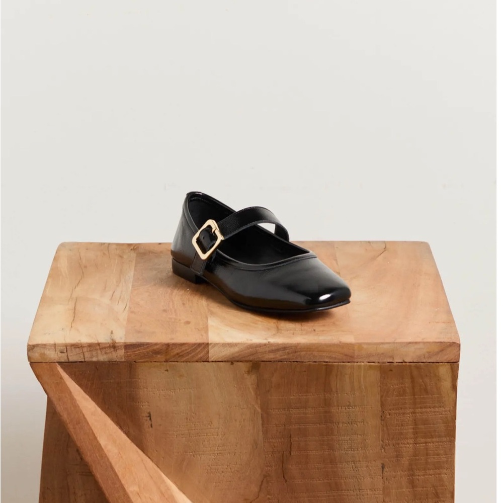 Mellow Yellow Lily Black Mary Jane Flats